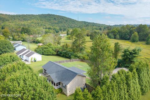 Tiny photo for 143 S Walden Drive, Harriman, TN 37748 (MLS # 1316441)