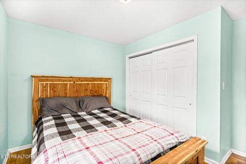 Tiny photo for 143 S Walden Drive, Harriman, TN 37748 (MLS # 1316441)