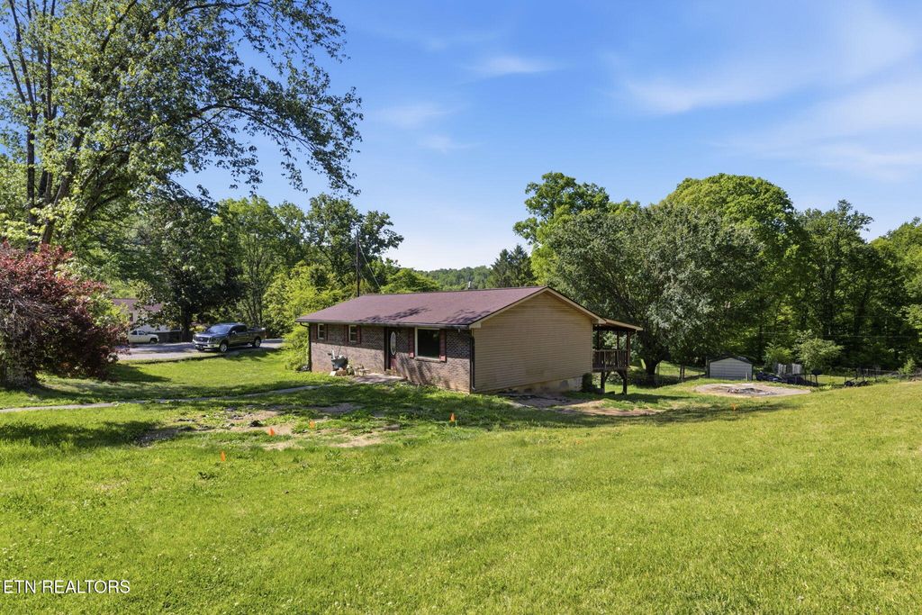 Photo of 209 White Oak Lane, Heiskell, TN 37754 (MLS # 1338234)