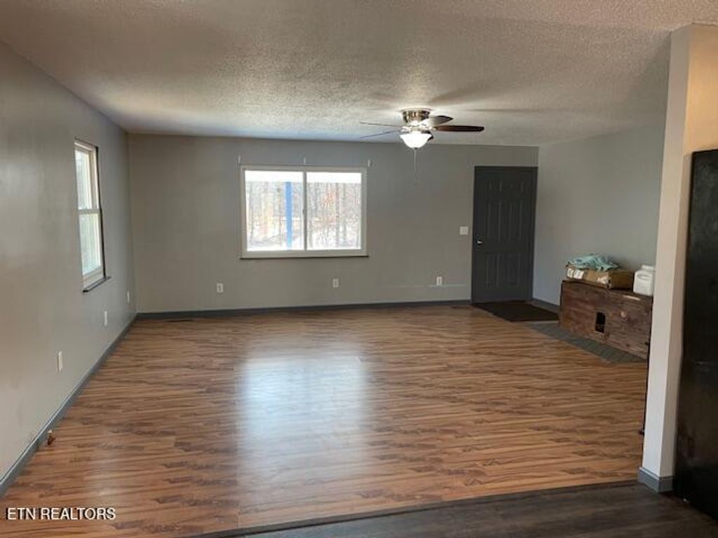 Photo of 125 Walnut Lane, Oneida, TN 37841 (MLS # 1323848)