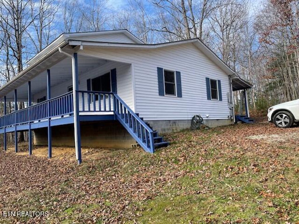 Photo of 125 Walnut Lane, Oneida, TN 37841 (MLS # 1323848)