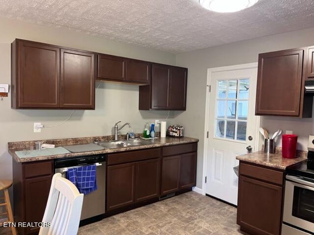 Photo of 3206 Lincoln St, White Pine, TN 37890 (MLS # 1241601)