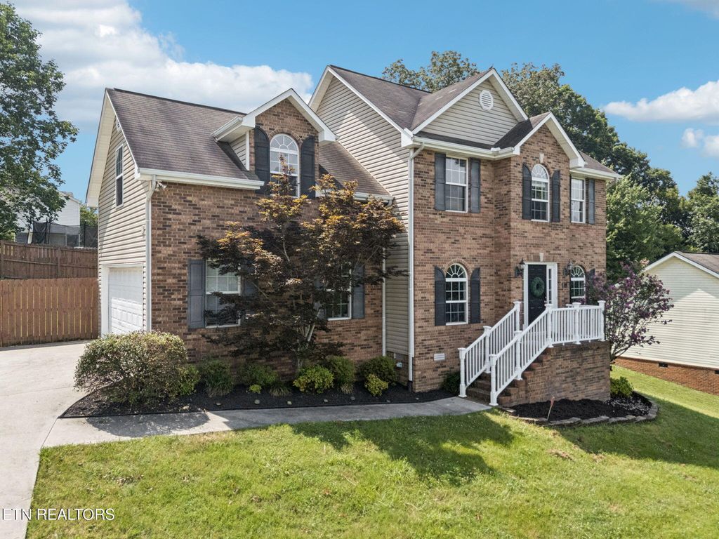 Photo of 118 Cottonwood Meadow Rd, Powell, TN 37849 (MLS # 1306969)