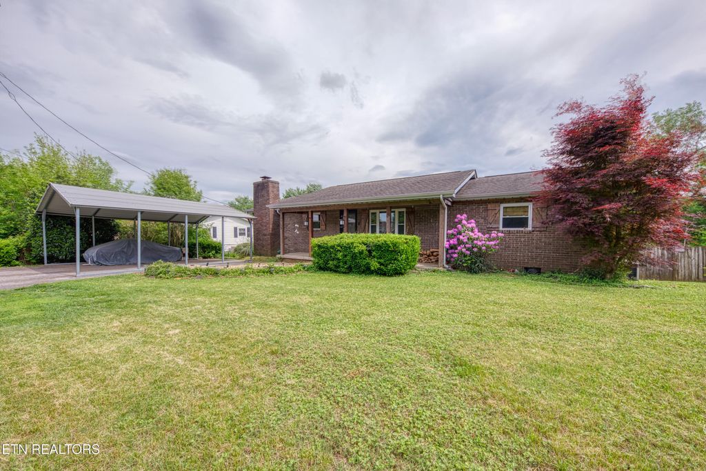 Photo of 2713 W Highway 11E, Strawberry Plains, TN 37871 (MLS # 1299351)