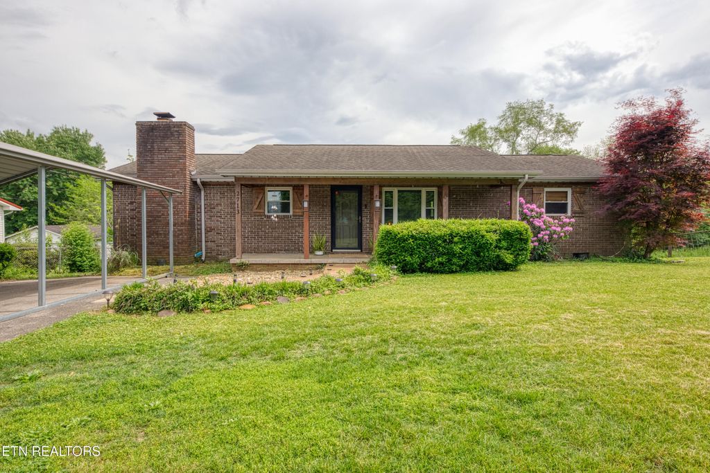 Photo of 2713 W Highway 11E, Strawberry Plains, TN 37871 (MLS # 1299351)