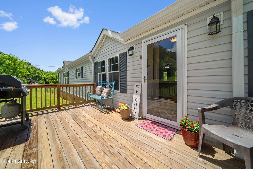 Photo of 3917 Shipe Rd, Corryton, TN 37721 (MLS # 1302731)