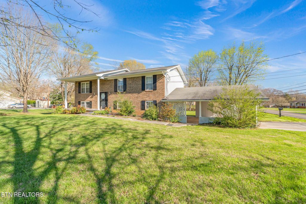 Photo of 1312 Lula Bell Drive, Powell, TN 37849 (MLS # 1325397)