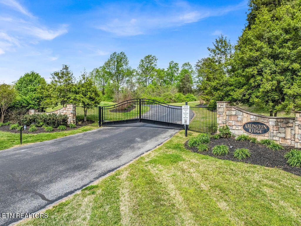 Photo of 4508 Highland Woods Way, Powell, TN 37849 (MLS # 1336402)