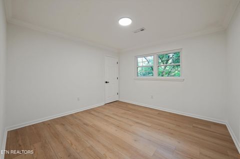 Tiny photo for 1221 Huntington Rd, Knoxville, TN 37919 (MLS # 1344510)