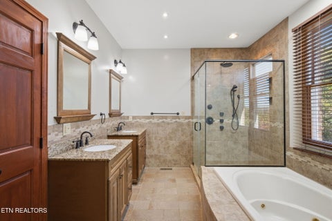 Tiny photo for 508 Ravenswood St, Kingston, TN 37763 (MLS # 1359467)
