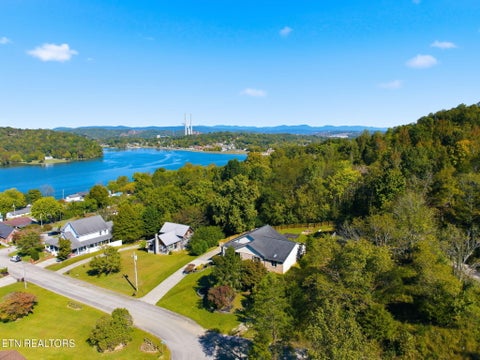 Tiny photo for 508 Ravenswood St, Kingston, TN 37763 (MLS # 1359467)