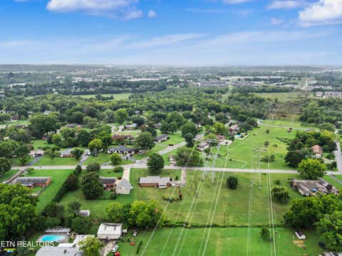 Tiny photo for 1026 Mildred Drive, Alcoa, TN 37701 (MLS # 1349990)