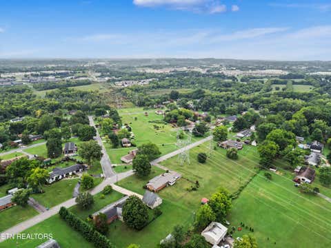 Tiny photo for 1026 Mildred Drive, Alcoa, TN 37701 (MLS # 1349990)