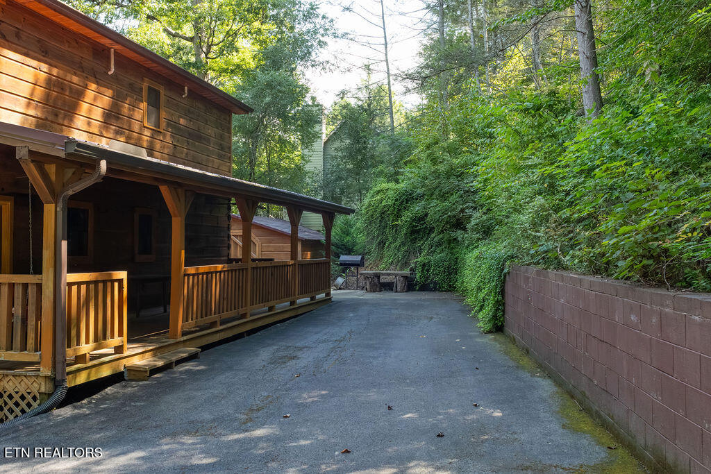 503 Domar Court