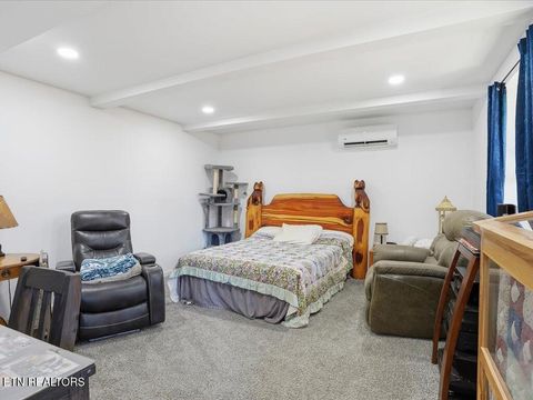 Tiny photo for 164 Paradise Point, New Tazewell, TN 37825 (MLS # 1325526)