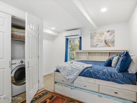 Tiny photo for 164 Paradise Point, New Tazewell, TN 37825 (MLS # 1325526)