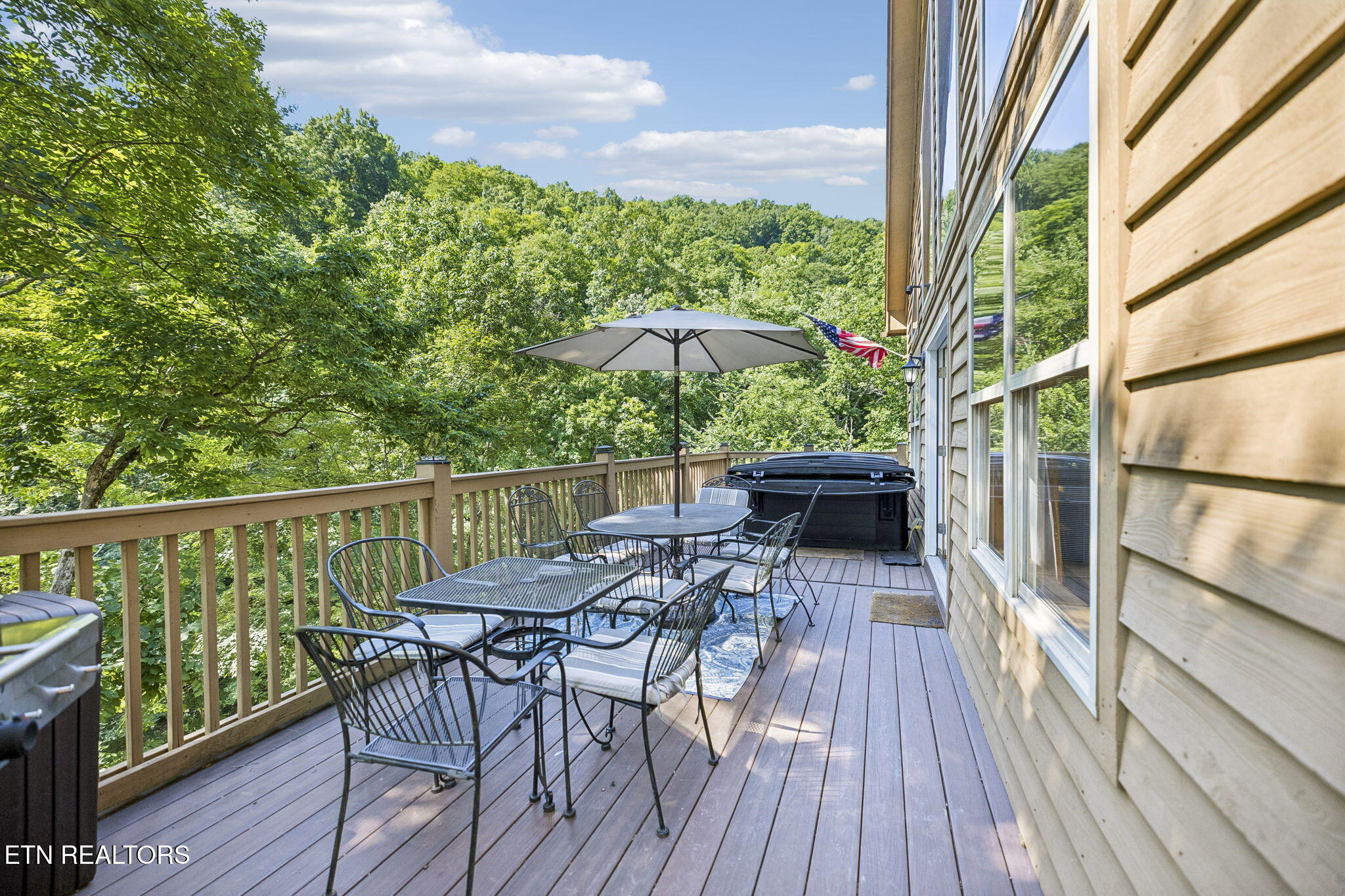 129 Bridgeview Lane