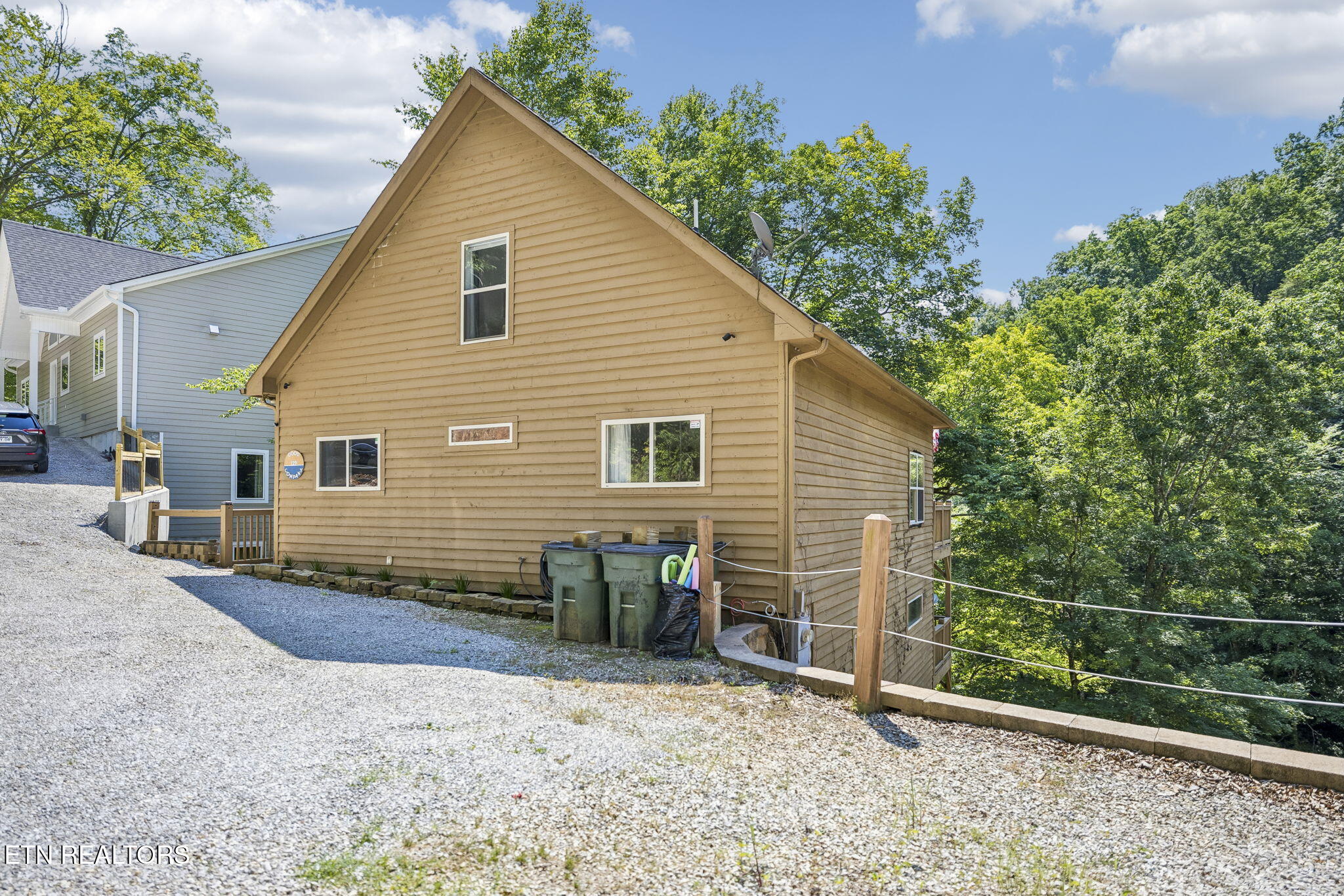 129 Bridgeview Lane