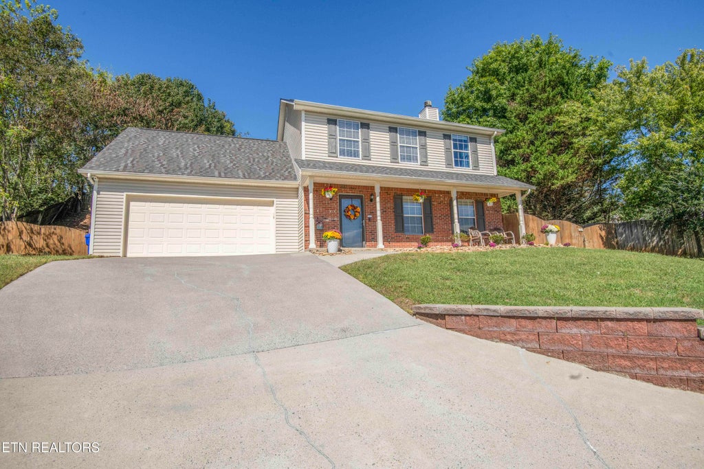 Photo of 11407 Hunters Run Lane, Knoxville, TN 37932 (MLS # 1358013)