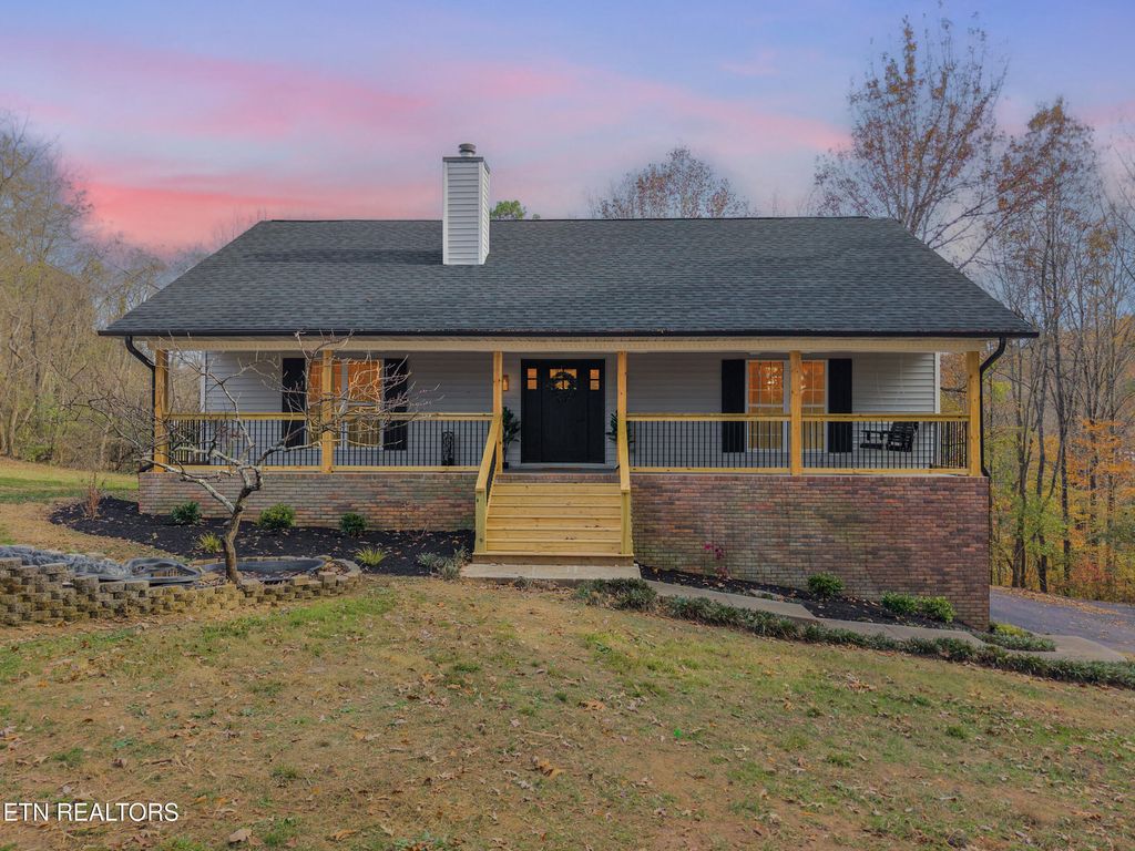 Photo of 9601 Cannon Lane, Strawberry Plains, TN 37871 (MLS # 1322050)
