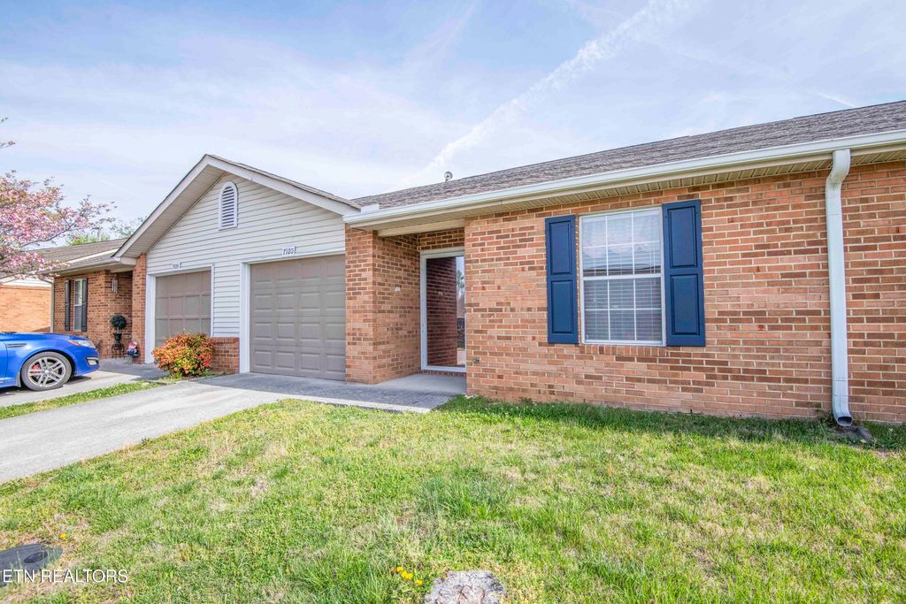 Photo of 7920 Cavanaugh Way, Powell, TN 37849 (MLS # 1336224)