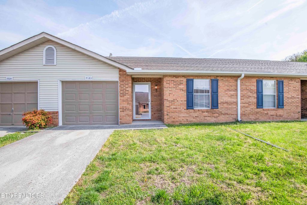 Photo of 7920 Cavanaugh Way, Powell, TN 37849 (MLS # 1336224)