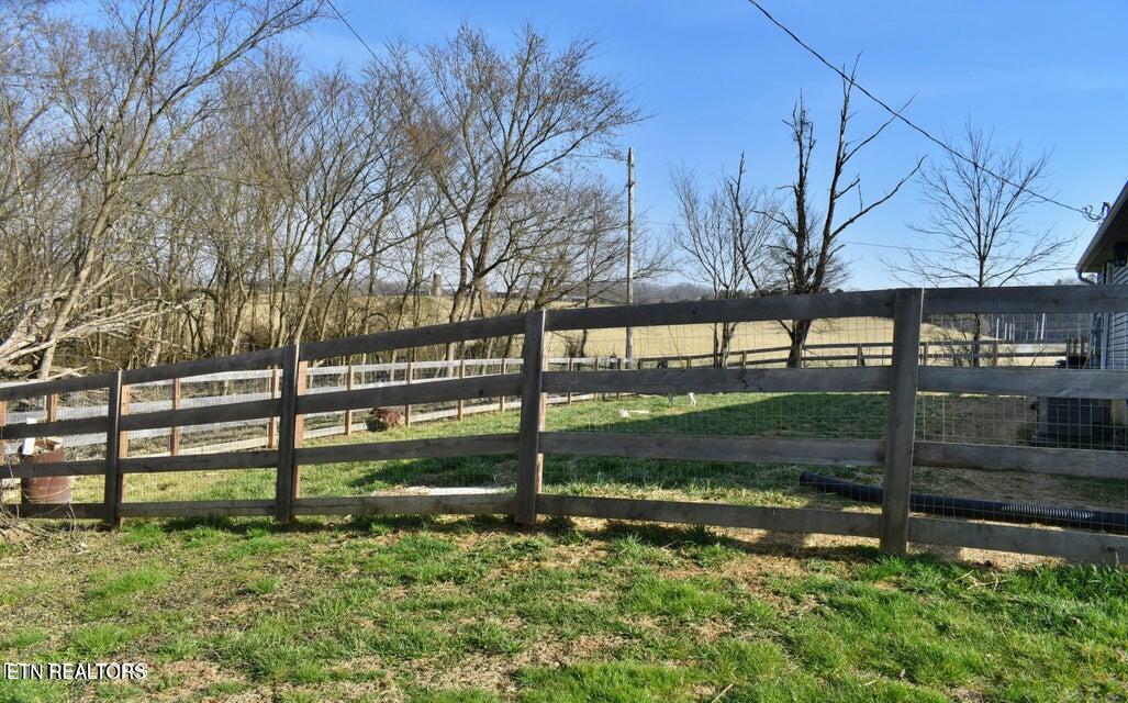 217 Yoakum Rd