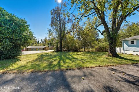 Tiny photo for 314 Spencer Drive, Harriman, TN 37748 (MLS # 1318876)
