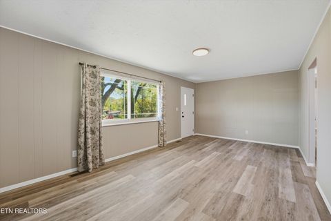 Tiny photo for 314 Spencer Drive, Harriman, TN 37748 (MLS # 1318876)