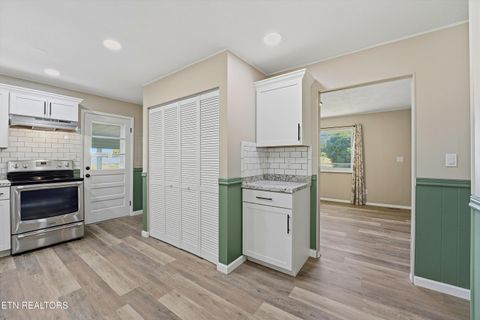 Tiny photo for 314 Spencer Drive, Harriman, TN 37748 (MLS # 1318876)