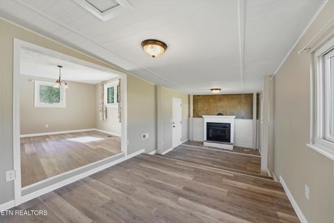 Tiny photo for 314 Spencer Drive, Harriman, TN 37748 (MLS # 1318876)