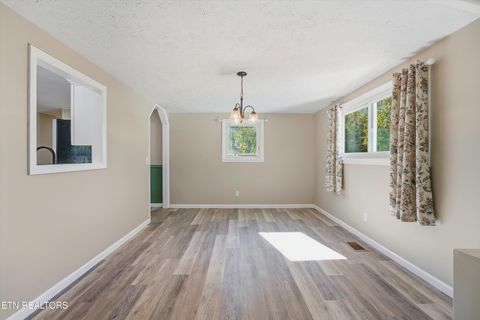 Tiny photo for 314 Spencer Drive, Harriman, TN 37748 (MLS # 1318876)