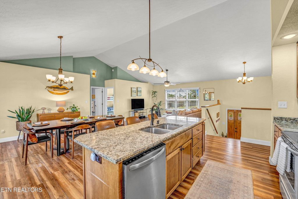 Photo of 1706 Veta Drive, New Market, TN 37820 (MLS # 1341038)