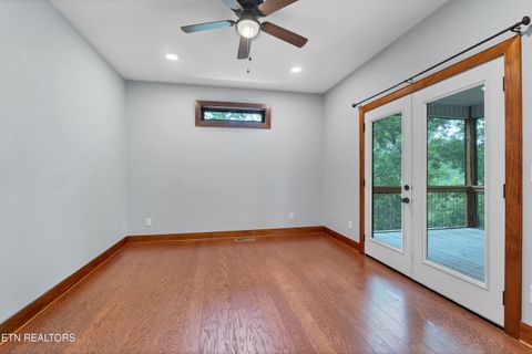 Tiny photo for 134 Fairway Circle, Townsend, TN 37882 (MLS # 1340039)