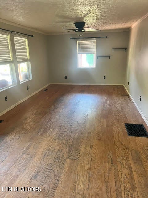 Tiny photo for 120 Hillwood Drive, Harriman, TN 37748 (MLS # 1359625)