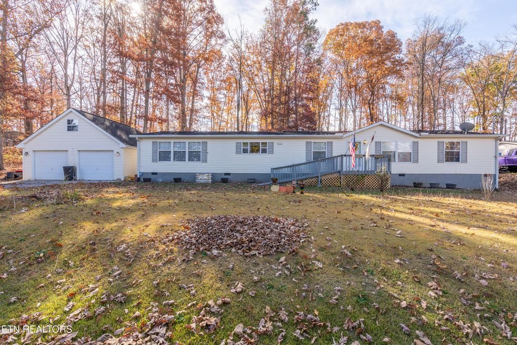 Photo of 164 Laura Boling Loop Rd, Strawberry Plains, TN 37871 (MLS # 1246133)