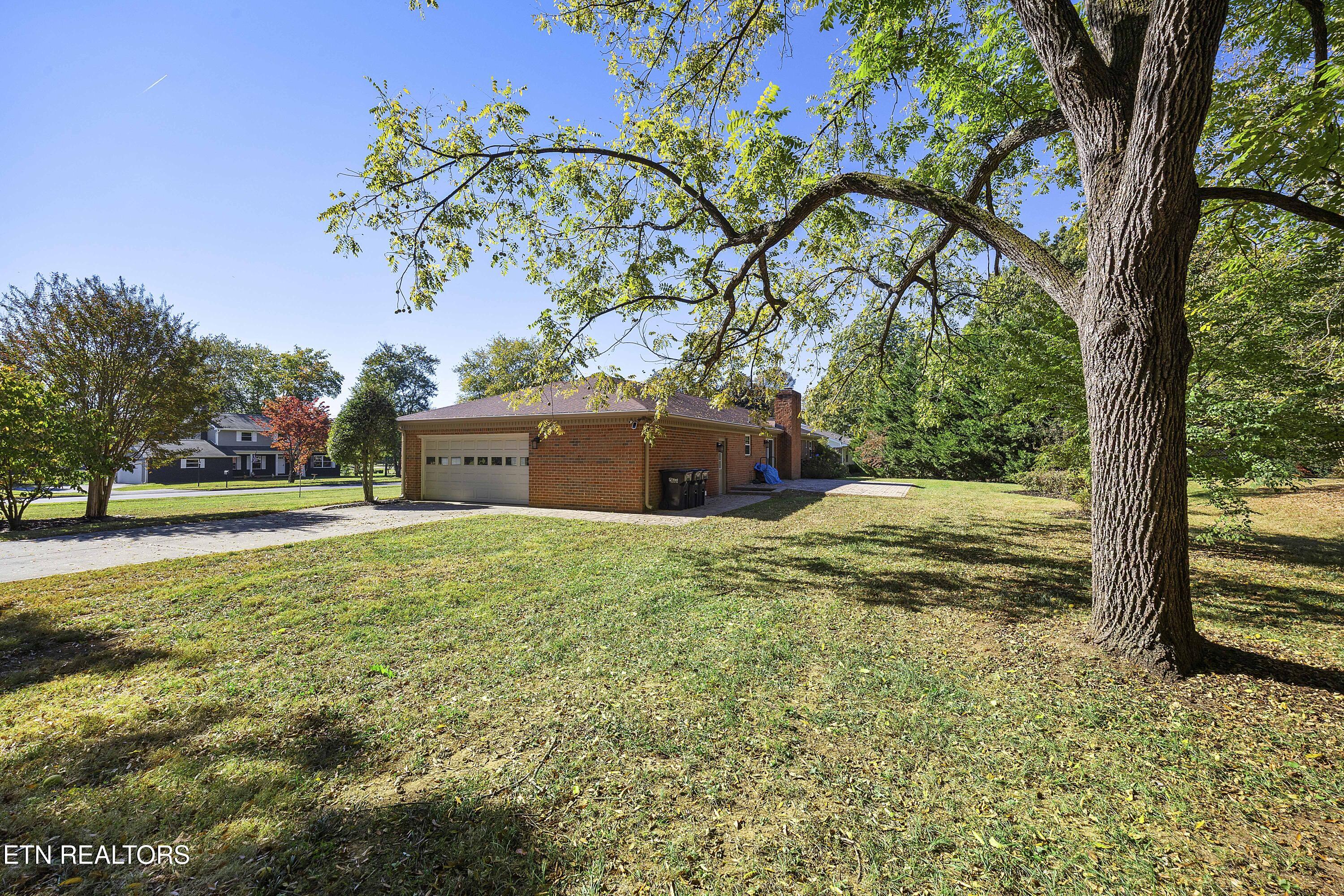 11737 Georgetowne Drive