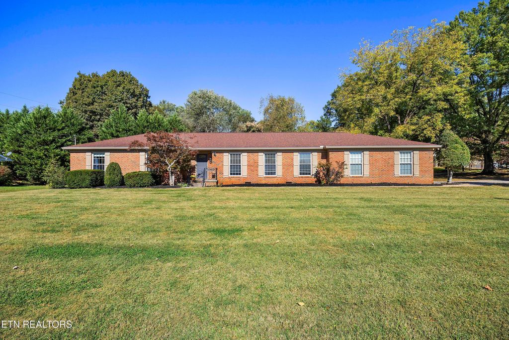 Photo of 11737 Georgetowne Drive, Knoxville, TN 37934 (MLS # 1319155)