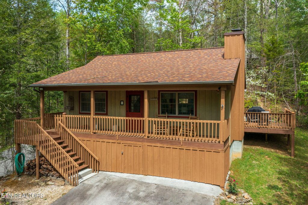 Photo of 407 Kurts Corner Rd, Townsend, TN 37882 (MLS # 1336985)
