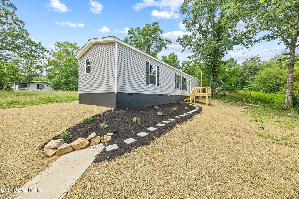 Photo of 718 Sequoia Drive, Crossville, TN 38572 (MLS # 1316818)