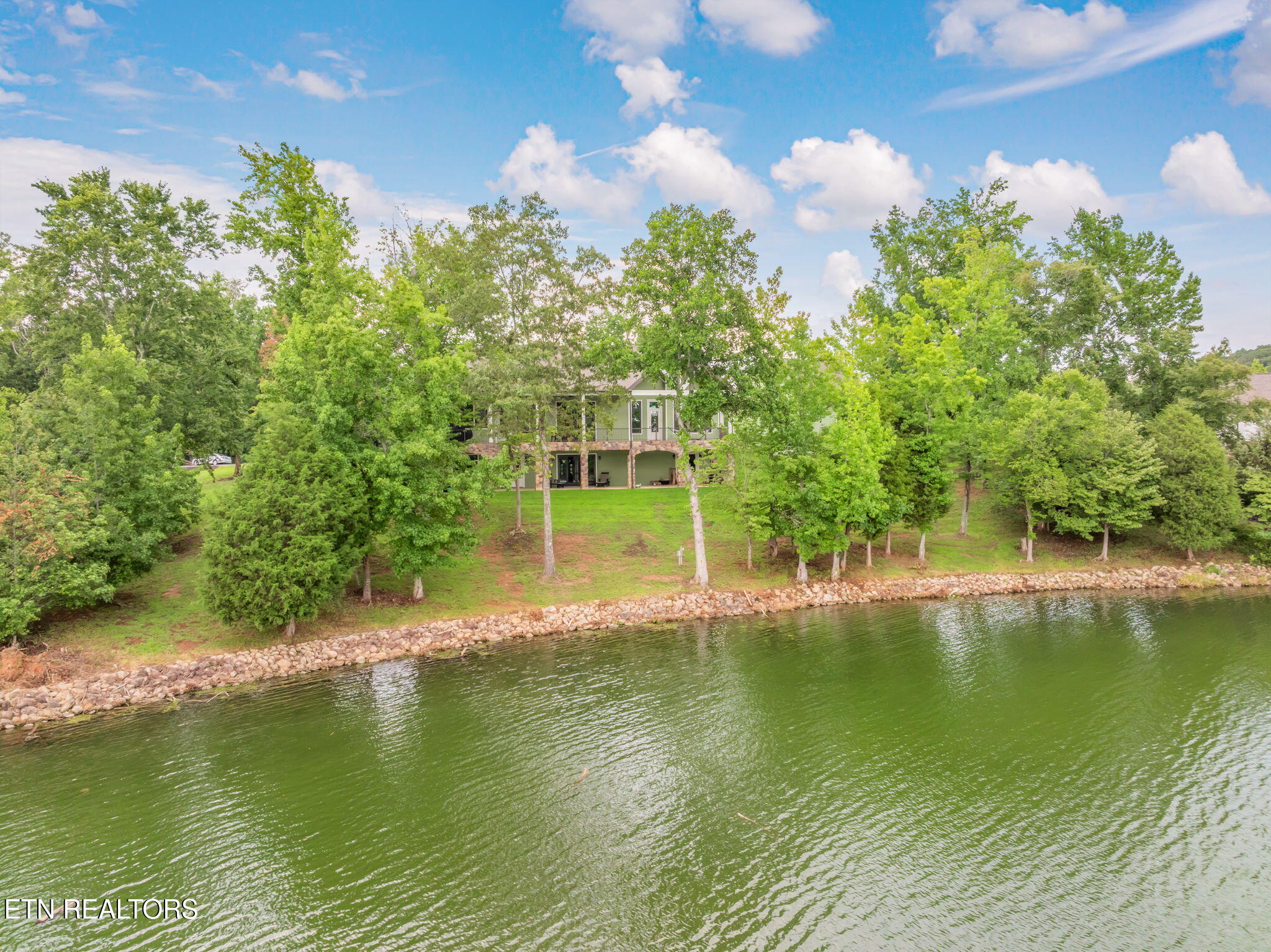 111 Crane Pointe