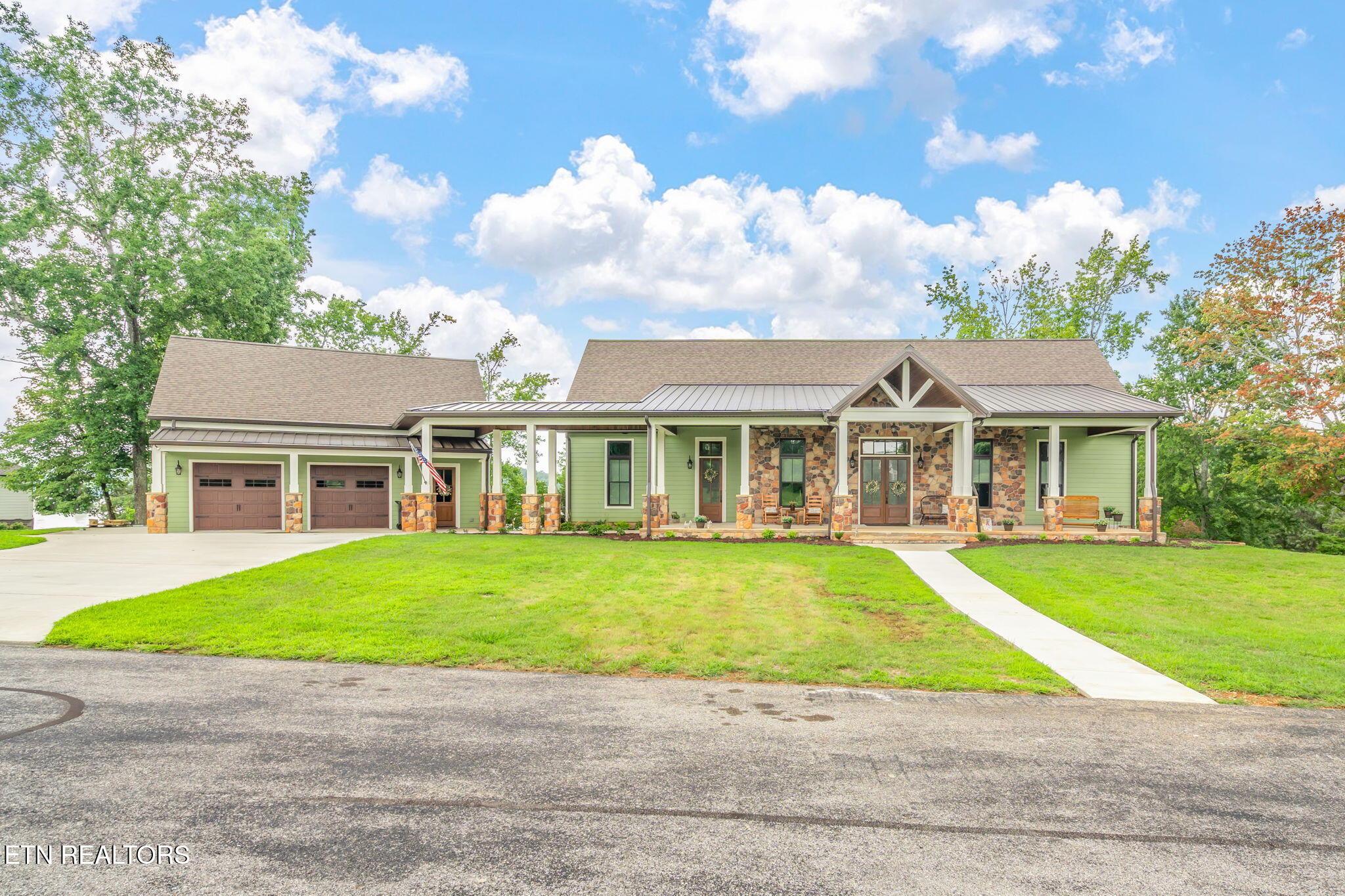 111 Crane Pointe