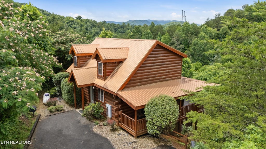 Photo of 4420 Shangrila Way, Sevierville, TN 37876 (MLS # 1346558)