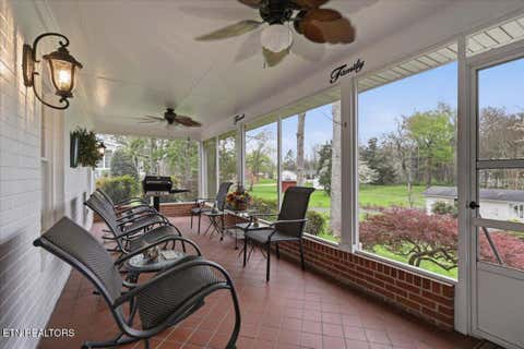 Tiny photo for 607 S Charles G Seivers Blvd, Clinton, TN 37716 (MLS # 1348469)