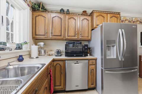 Tiny photo for 607 S Charles G Seivers Blvd, Clinton, TN 37716 (MLS # 1348469)