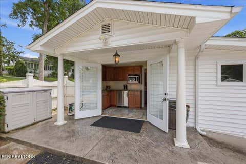 Tiny photo for 607 S Charles G Seivers Blvd, Clinton, TN 37716 (MLS # 1348469)