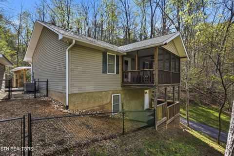 Tiny photo for 604 Monte Wood Circle, Pigeon Forge, TN 37863 (MLS # 1335778)