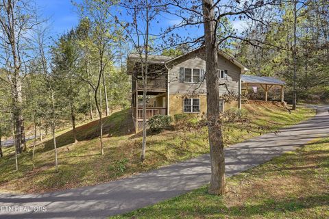 Photo of 604 Monte Wood Circle, Pigeon Forge, TN 37863 (MLS # 1335778)