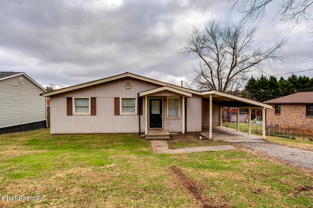 Photo of 420 Front Avenue North Ave, Rockwood, TN 37854 (MLS # 1323756)