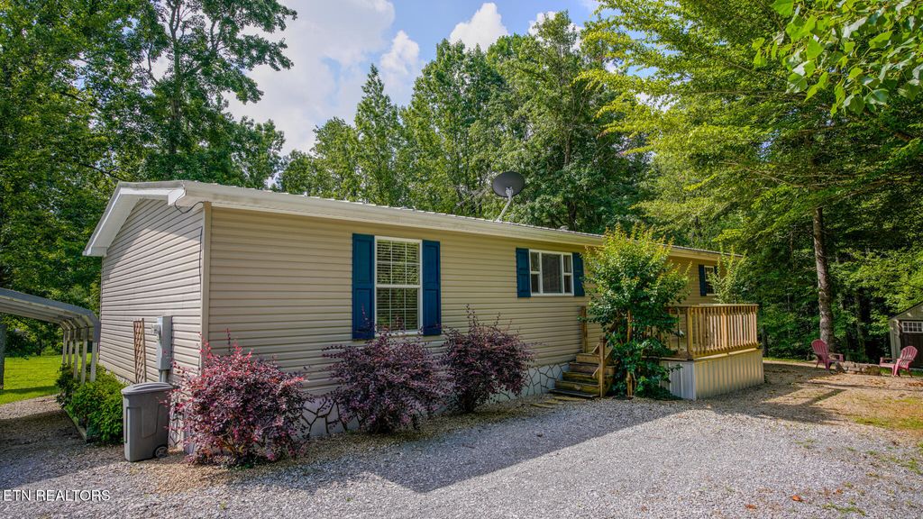 Photo of 237 Hunters Ridge Way, Seymour, TN 37865 (MLS # 1305716)